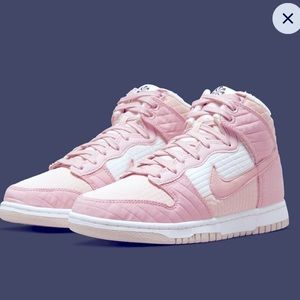 SOLD!!!Nike Dunk Next Nature Pink Oxford